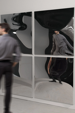 DISTORTING MIRROR 94x94 - Distorting mirror by VIDAME EDITIONS - view 3